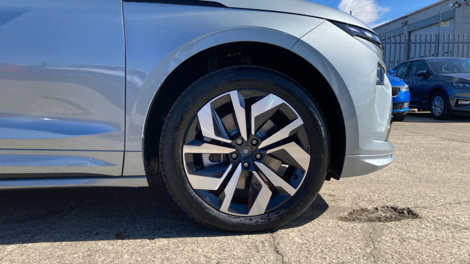 Skoda Enyaq 210kW 85x Sportline 82kWh 4x4 5dr Auto Electric  - Image 5